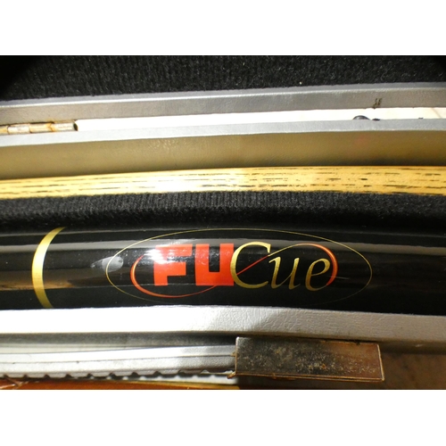 2231 - 2 Snooker cues, Fu cue in hard case