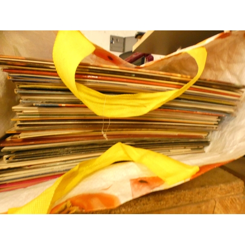 2257 - large amount of lps 6 boxes approx. 400- 500 in total, mainly classical and show tunes