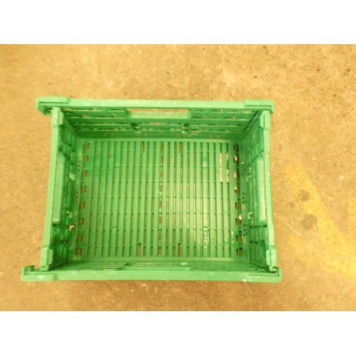 2263 - 10 Green collapsible crates, 30 x 40cm