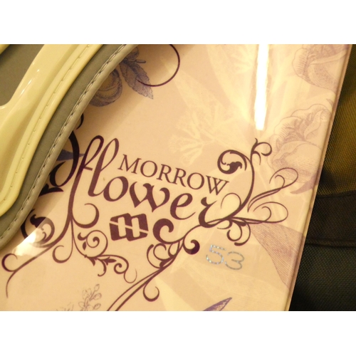 2296 - Morrow snowboard in carry bag