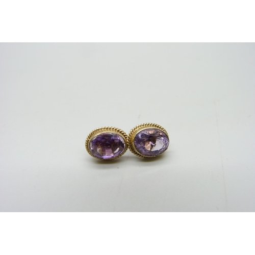 1091 - A pair of 9ct gold amethyst earrings, 1.9g