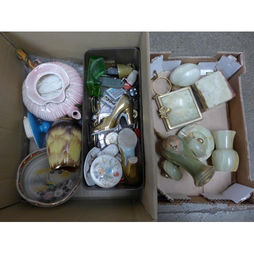 1101 - A box of onyx ornaments and a box of mixed china and trinkets  **PLEASE NOTE THIS LOT IS NOT ELIGIBL... 