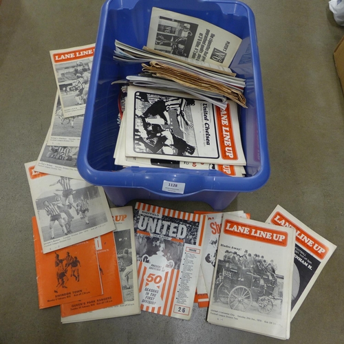 1128 - Box of vintage football magazines and programmes; Sheffield United, etc.