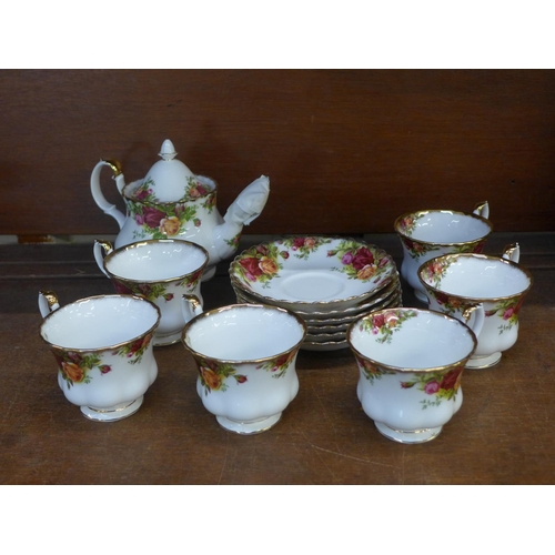 680 - A Royal Albert Old Country Roses six setting tea set; six cups and saucers and a small pot