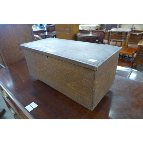 179 - A Victorian scumbled pine apprentices/miniature blanket box