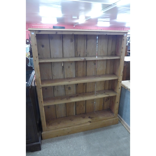 274 - A pine open bookcase