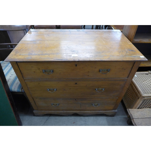 280 - An Edward VII satin birch chest of drawers