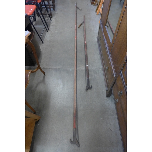 291 - Two vintage tree pruners