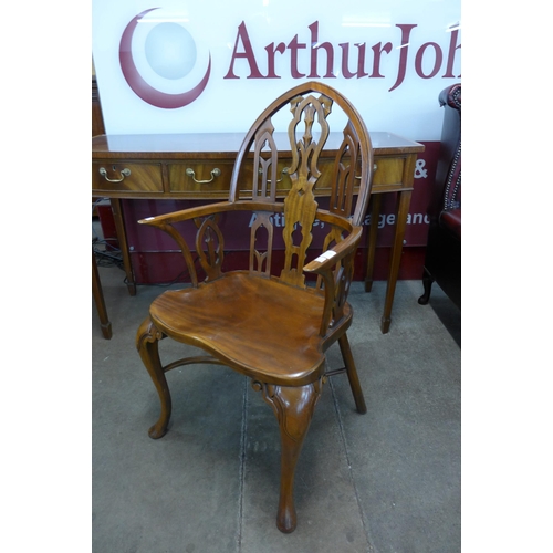 90 - A Strawberry Hill style hardwood Windsor chair