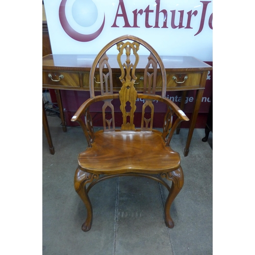 90 - A Strawberry Hill style hardwood Windsor chair