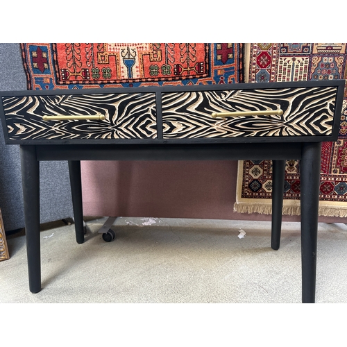 1531 - A two drawer zebra console table