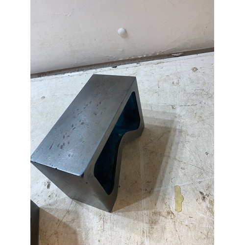 2003 - Engineer's box square, 90° angle plate and V block