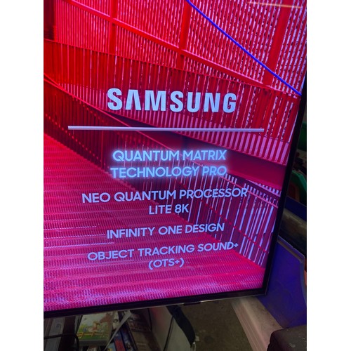 2246 - Samsung QE55QN700AT 55