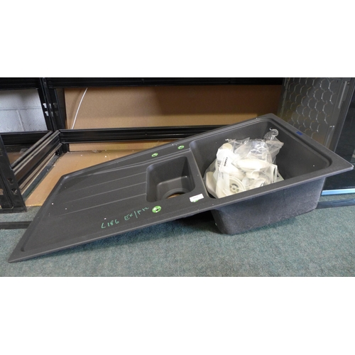 3014 - Grey composite 1.5 Bowl Sink with Drainer (389-186)     * This lot is subject to vat