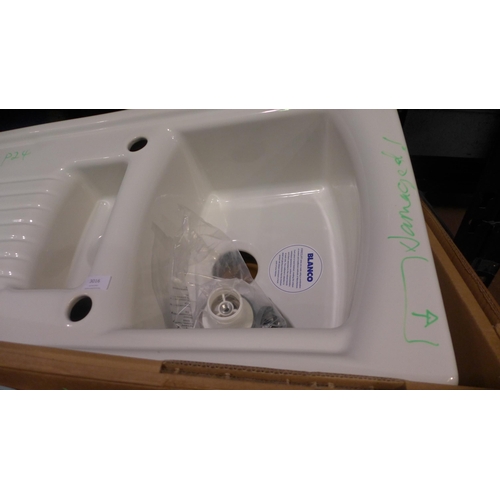 3016 - Skye RVS Ceramic 1.5 Bowl Sink DAMAGED EDGE (389-139) * This lot is subject to VAT