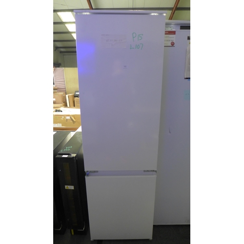 3030 - Zanussi 70/30 Fridge Freezer - Low Frost (H1772xW548xD549) - model:- ZNLN18FS1, RRP £440.83 inc. VAT... 