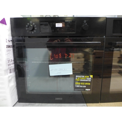 3050 - Zanussi  Single Oven  (384-108 )   * This lot is subject to vat