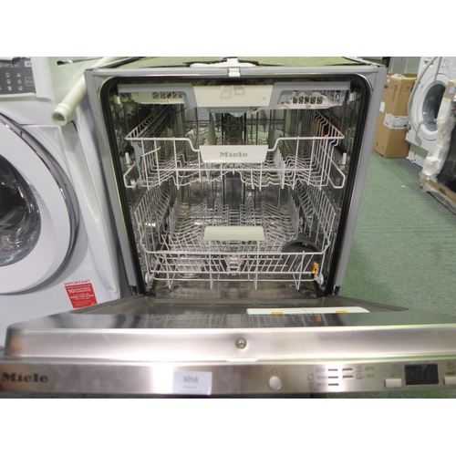 3058 - Miele Integrated Dishwasher (H805xW598xD570) - model:- G5260, RRP £832.5 inc. VAT (389-9) * This lot... 