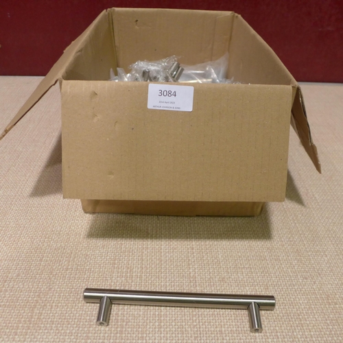 3084 - Quantity of Drawer/Cupboard handles ( 389-174)  * This lot is subject to vat