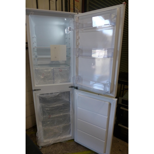 3201 - Zanussi 50/50 Fridge Freezer - Low Frost (H1772xW548xD549) - model:- ZNFN18FS5, RRP £441.66 inc. VAT... 