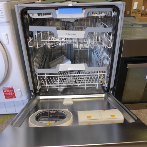 3205 - Miele Integrated Dishwasher, model: G7160 (389-63) * This lot is subject to VAT