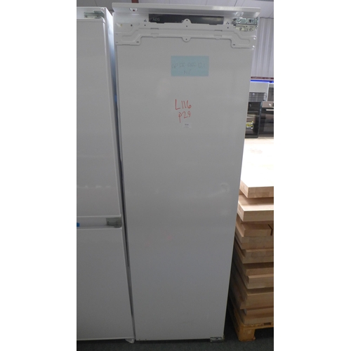 3214 - AEG Integrated Tower Fridge H1769xW556xD549  - model: SKE818E1DC, Original RRP £832.5  inc. vat  (38... 