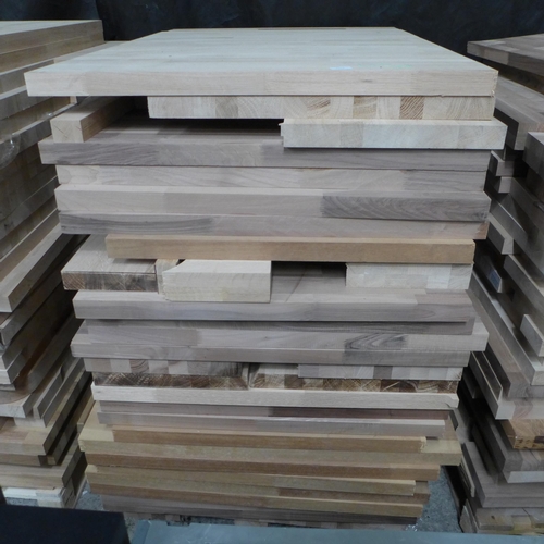 3251 - Pallet of Solid Oak Off Cuts (389-115) * This lot is subject to VAT