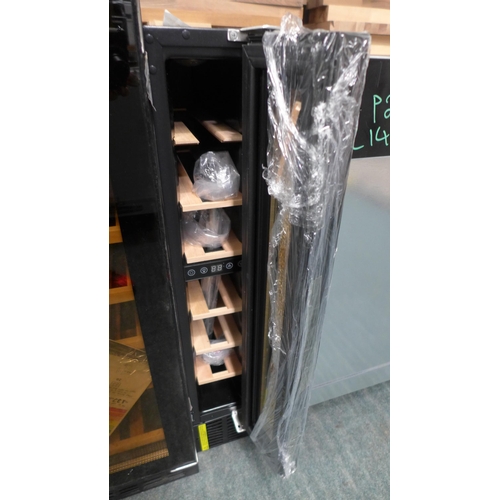 3256 - Viceroy Under Counter Wine Cooler (H870xW595xD570) - model:- WRWC15BKED, DAMAGED GLASS DOOR RRP £240... 