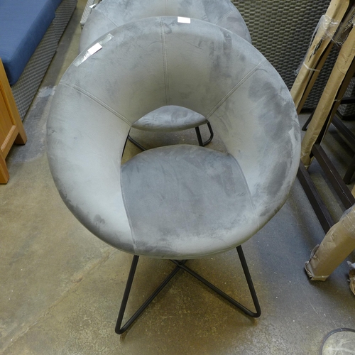 1469 - An Aquilla grey upholstered round back chair