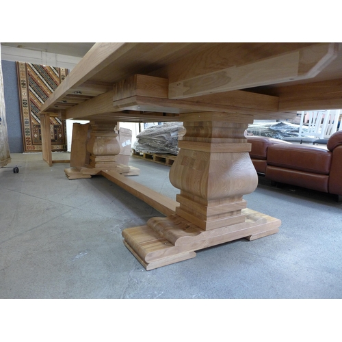 1518 - An oak monastery extending dining table