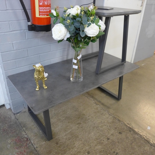 1404 - A stone effect coffee table and side table