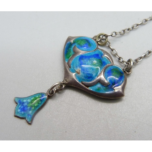 1006 - A silver and enamel Arts and Crafts necklace, enamel a/f