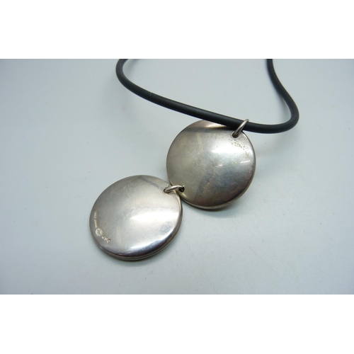 1009 - A silver Georg Jensen pendant and 'shoe string' chain with mount marked Georg Jensen