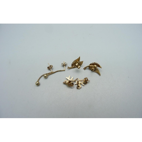 1030 - Three pairs of 9ct gold earrings, 4.3g