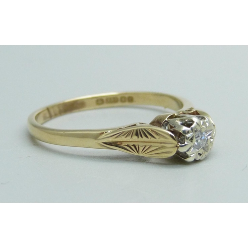 1065 - A 9ct gold and diamond ring, 2.6g, P