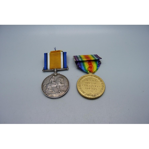 1088 - A pair of WWI medals, WR-43307 Spr. F.Oakey RE