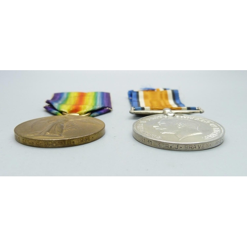 1098 - A pair of WWI medals, 4131 Spr. J. Braven RE