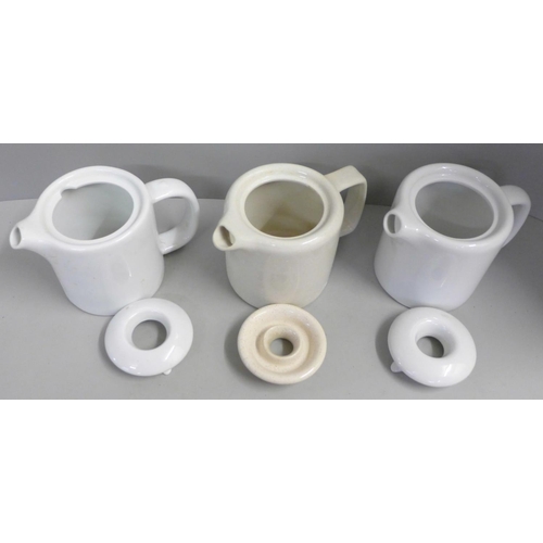 1130 - Three Swan ceramic Teasmade teapots  **PLEASE NOTE THIS LOT IS NOT ELIGIBLE FOR POSTING AND PACKING*... 