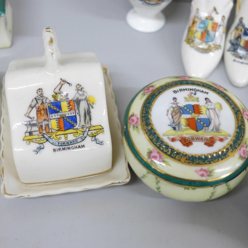 661 - A small collection of crested china