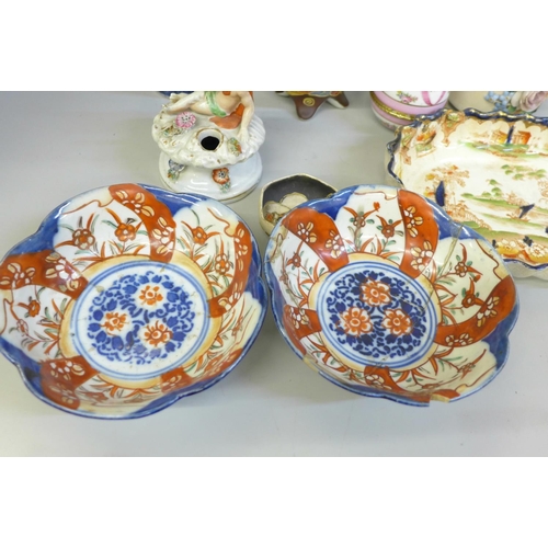 699 - A box of mixed oriental and other decorative china