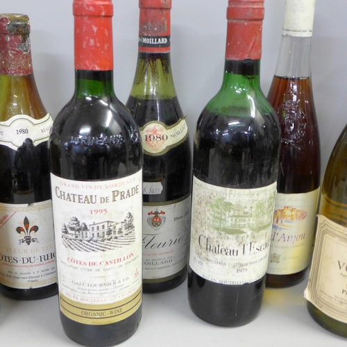 817 - A bottle of Fleurie Moillard 1980 wine and ten other bottles of wine