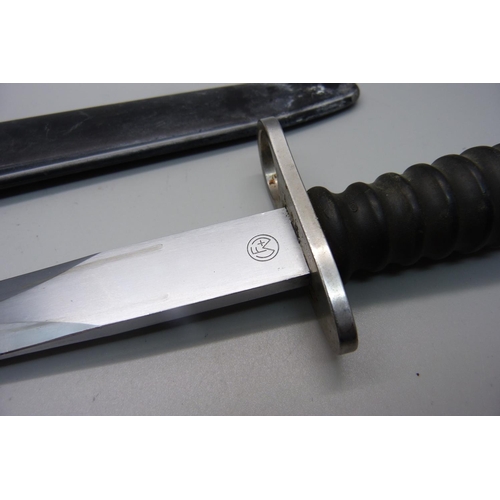 848 - A Swiss bayonet and scabbard