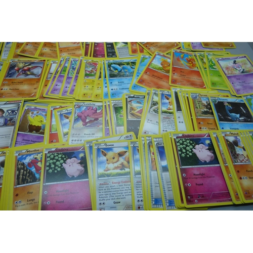 867 - 180 Pokemon cards, Furious Fists set, 2014