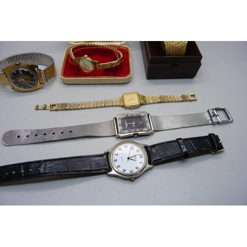 950 - A collection of wristwatches