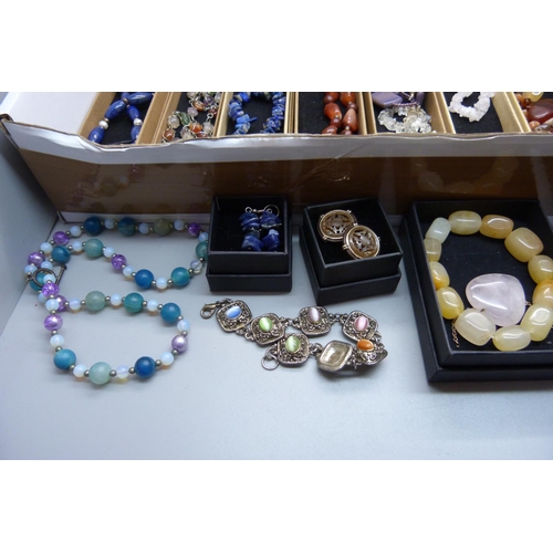 965 - A collection of semi-precious stone set jewellery,(22 pieces)