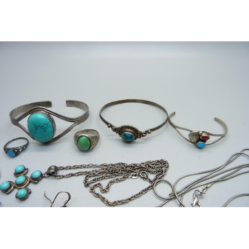 992 - Silver and turquoise jewellery