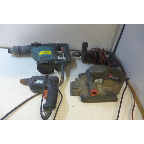 2014 - Four Power tools inc. Black & Decker power drills, Pro Performance power sander and Makita SDS break... 