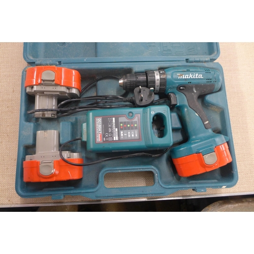 2131 - Makita drill, 3 batteries and charger 8390D