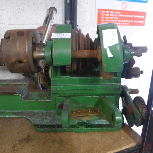 2224 - Large Hobby lathe