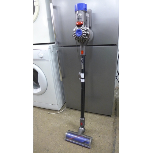 2310 - Dyson V8 cordless vac - W